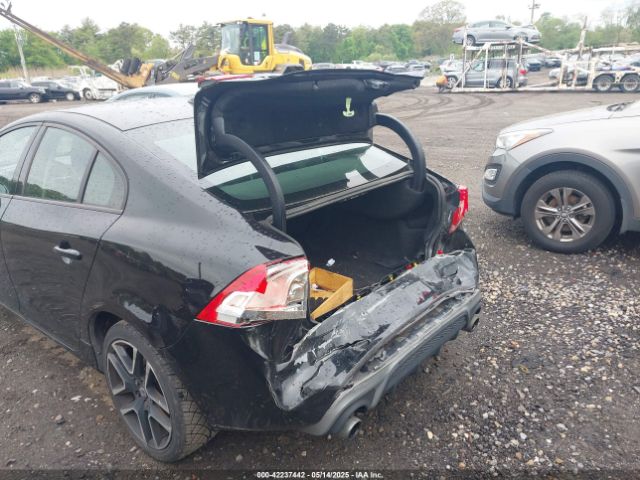 YV126MFL3H2437131 Volvo S60 T5 Dynamic