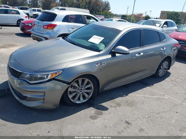5XXGT4L38JG258818 KIA gdi
