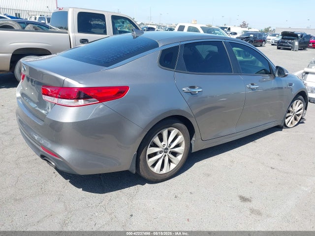 5XXGT4L38JG258818 KIA gdi