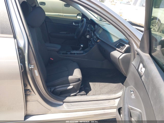 5XXGT4L38JG258818 KIA gdi