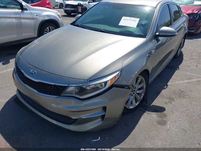 5XXGT4L38JG258818 KIA gdi