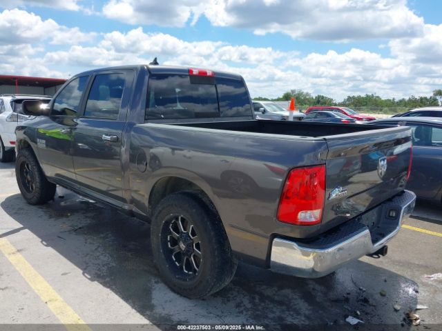 2018 RAM 1500 1C6RR6LG9JS290857 Photo 2