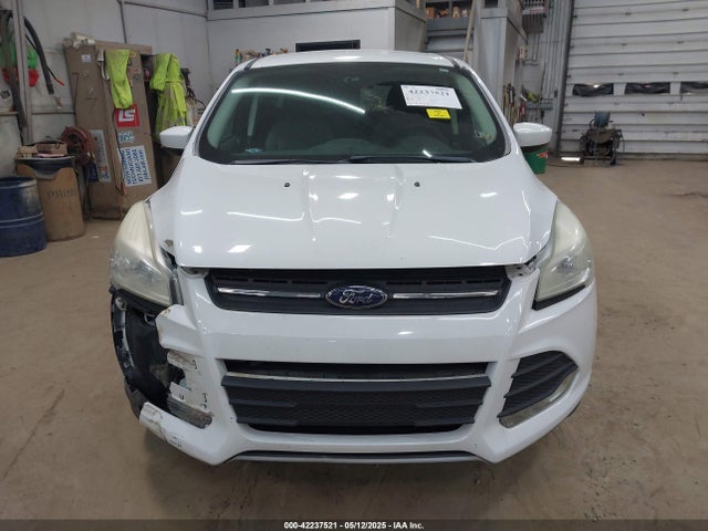1FMCU9GX9GUC61831 Ford ESCAPE SE