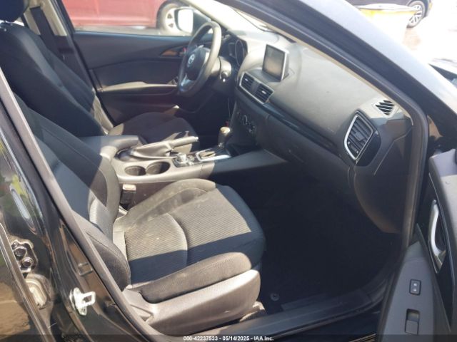 3MZBM1U77GM305672 Mazda Mazda3 I Sport
