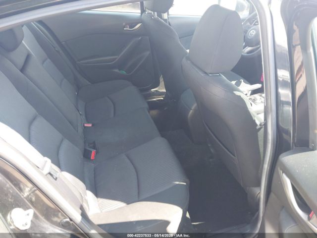 3MZBM1U77GM305672 Mazda Mazda3 I Sport