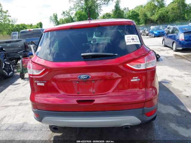 1FMCU9GX0GUB51525 Ford ESCAPE SE