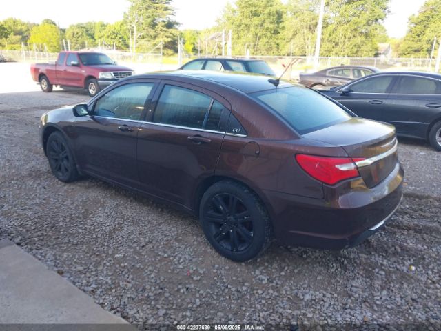 2013 CHRYSLER 200 1C3CCBBB7DN549447 Photo 2
