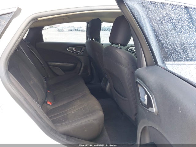 1C3CCCAB5FN590198 Chrysler 200 Limited
