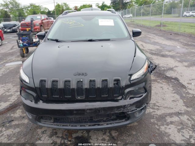 1C4PJLCBXGW136718 Jeep Cherokee Altitude