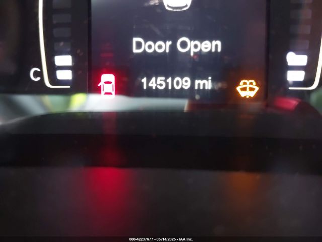 1C4PJLCBXGW136718 Jeep Cherokee Altitude
