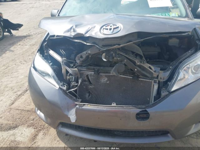 2016 TOYOTA SIENNA 5TDJK3DC1GS133412 Photo 5