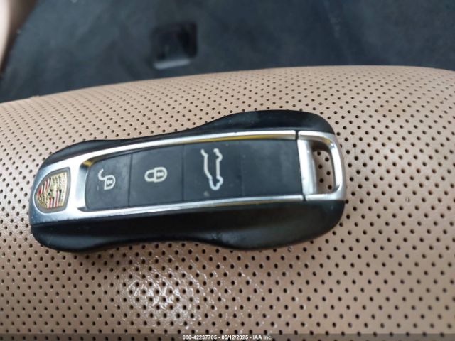 2019 PORSCHE CAYENNE WP1AA2AY1KDA06305 Photo 10