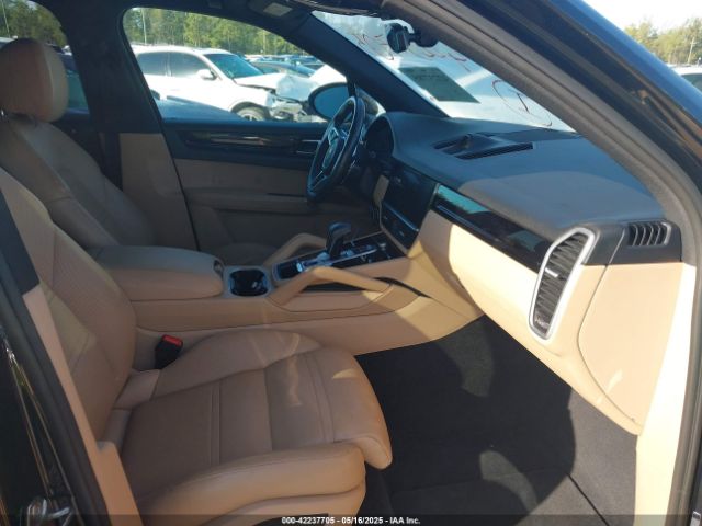2019 PORSCHE CAYENNE WP1AA2AY1KDA06305 Photo 4