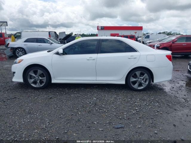 4T1BF1FK0EU831337 Toyota Camry Se Sport