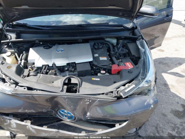 JTDKBRFU8J3596377 Toyota Prius Two