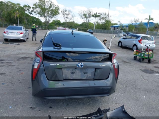 JTDKBRFU8J3596377 Toyota Prius Two