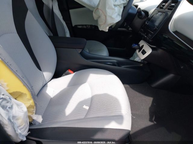 JTDKBRFU8J3596377 Toyota Prius Two