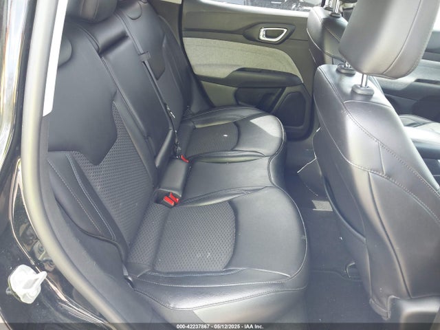 2022 Jeep Compass Latitude 4x4 მანქანა იყიდება აუქციონზე, vin: 3C4NJDBB8NT132250, აუქციონის ნომერი: 42237867