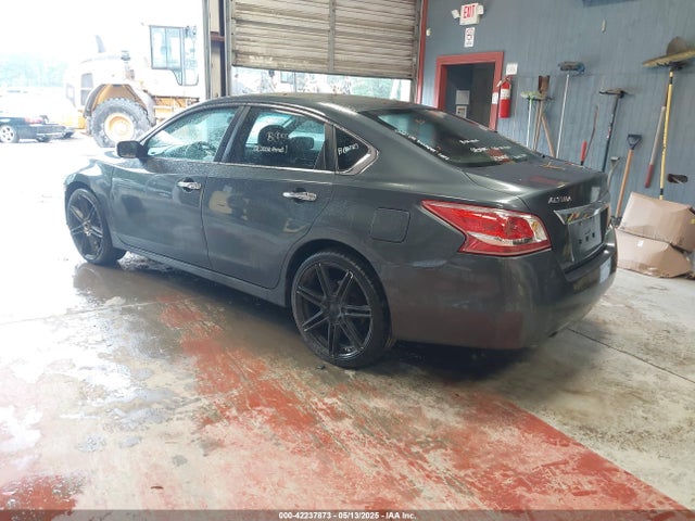 2013 Nissan Altima 2.5 S მანქანა იყიდება აუქციონზე, vin: 1N4AL3AP5DN557543, აუქციონის ნომერი: 42237873