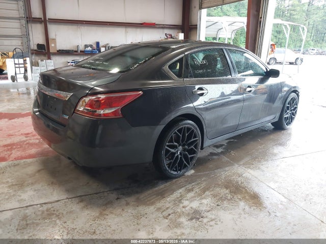 2013 Nissan Altima 2.5 S მანქანა იყიდება აუქციონზე, vin: 1N4AL3AP5DN557543, აუქციონის ნომერი: 42237873