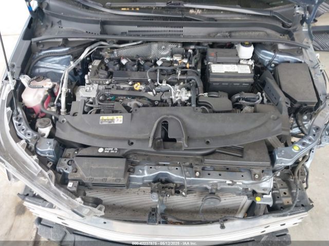 5YFB4MDE8PP042068 Toyota COROLLA LE