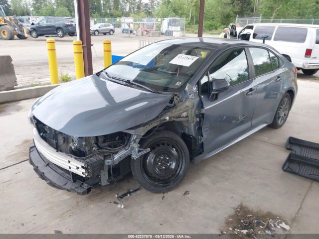 5YFB4MDE8PP042068 Toyota COROLLA LE