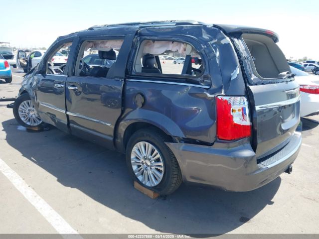 2C4RC1JG2FR708944 Chrysler Town & Country Limited