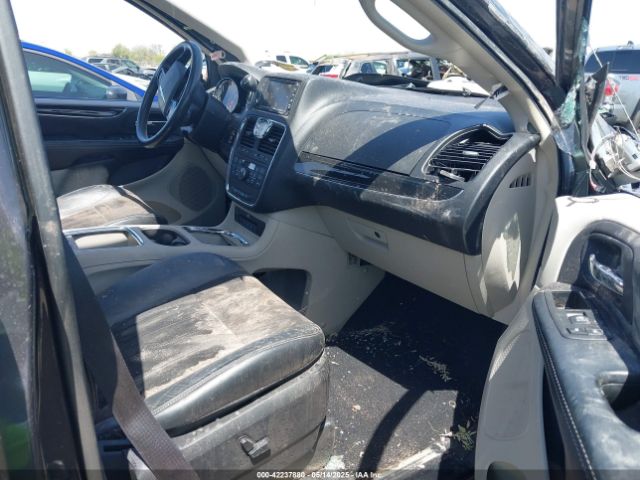 2C4RC1JG2FR708944 Chrysler Town & Country Limited