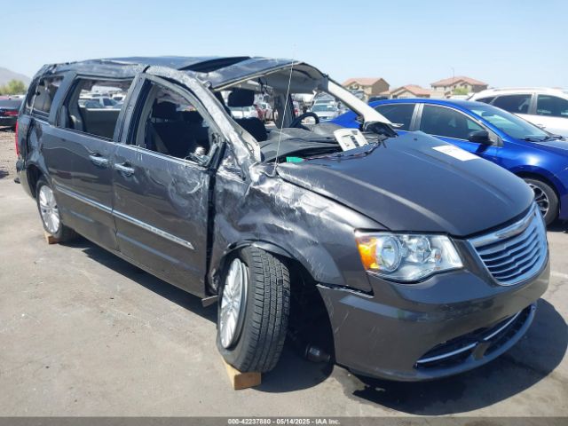 2C4RC1JG2FR708944 Chrysler Town & Country Limited