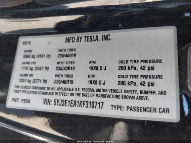 5YJ3E1EA1KF310717 Tesla 2019