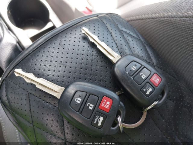 2018 TOYOTA COROLLA 5YFBURHE1JP832911 Photo 10