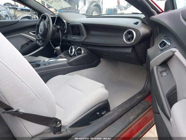 1G1FA3DX1K0138612 Chevrolet Camaro 1lt