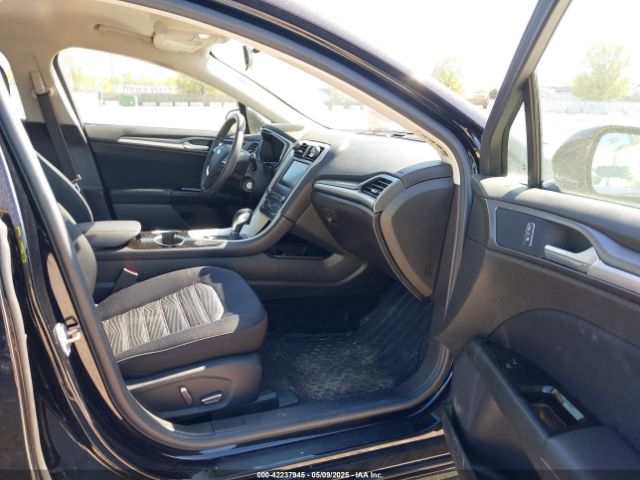 3FA6P0HDXGR378176 Ford 2016