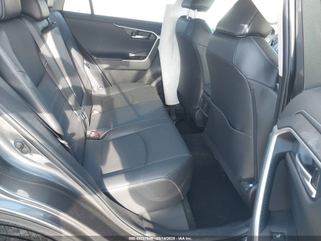 Toyota a25a-fks 2023 2T3N1RFV1PC389913 Image 8