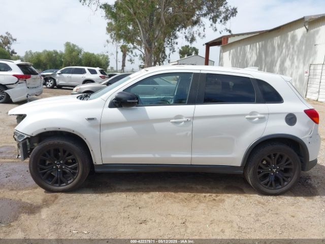 JA4AP3AU4HZ070007 Mitsubishi Outlander Sport 2.0 Le