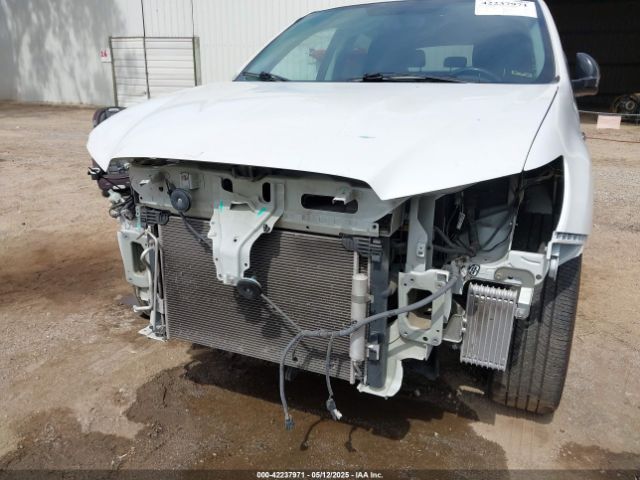 JA4AP3AU4HZ070007 Mitsubishi Outlander Sport 2.0 Le