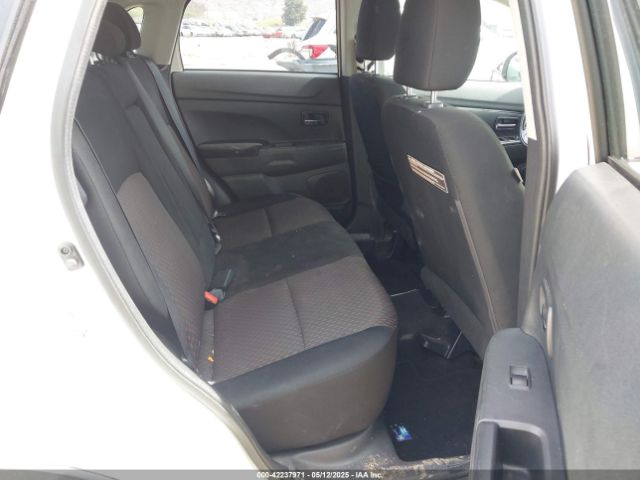 JA4AP3AU4HZ070007 Mitsubishi Outlander Sport 2.0 Le