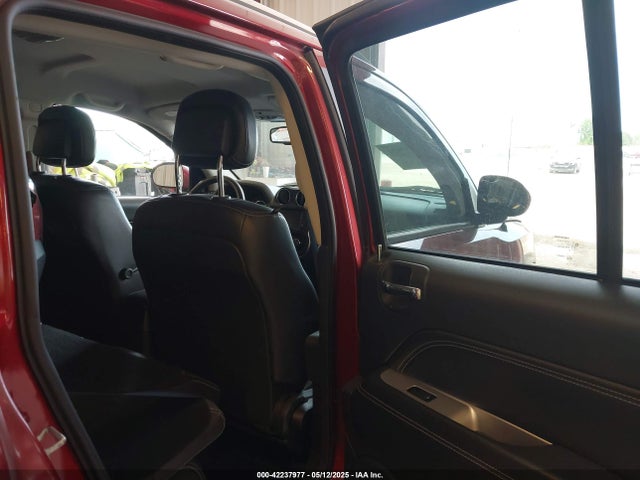 Jeep Compass Limited 2015 1C4NJCCB4FD156304 Image 8