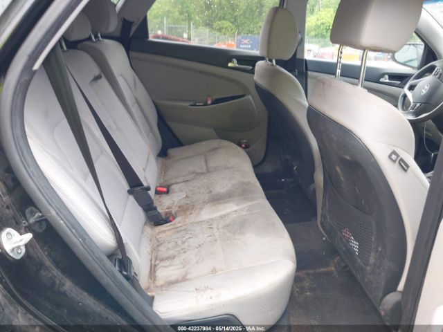KM8J2CA42KU865075 Hyundai TUCSON SE