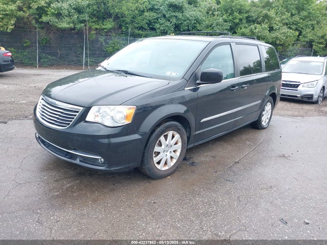 2C4RC1BG2FR588111 Chrysler Town & Country Touring