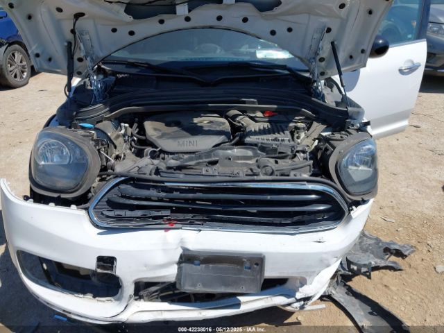 2018 MINI COUNTRYMAN WMZYV5C37J3E03421 Photo 9