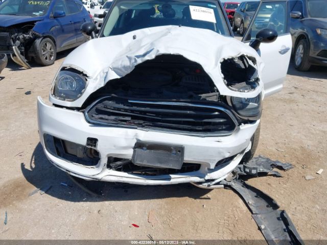 2018 MINI COUNTRYMAN WMZYV5C37J3E03421 Photo 5