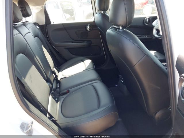 2018 MINI COUNTRYMAN WMZYV5C37J3E03421 Photo 7