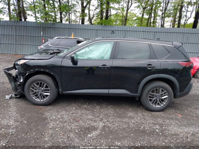 5N1BT3AB6PC670111 Nissan Rogue S Intelligent Awd