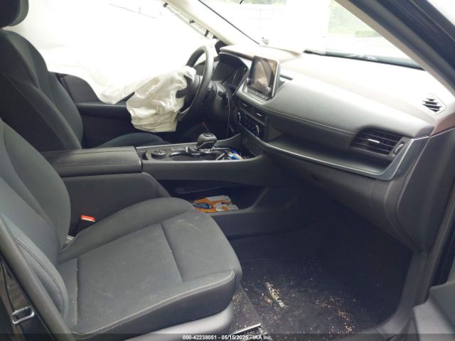 5N1BT3AB6PC670111 Nissan Rogue S Intelligent Awd