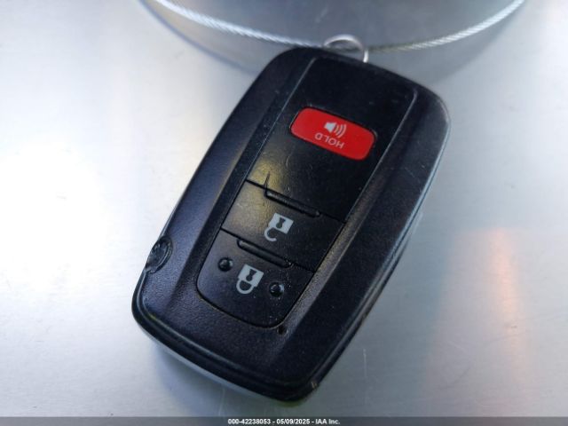 JTDKARFU4H3039947 Toyota Prius Four