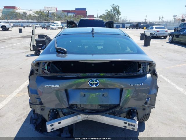 JTDKARFU4H3039947 Toyota Prius Four