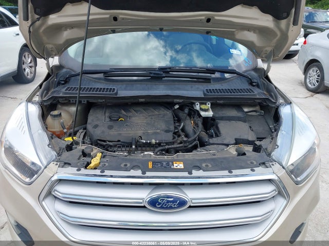 1FMCU0GD7HUE91483 Ford ESCAPE SE
