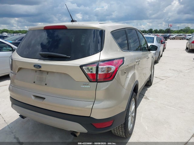 1FMCU0GD7HUE91483 Ford ESCAPE SE