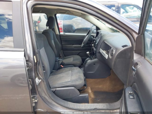 2016 JEEP COMPASS 1C4NJCBA8GD611939 Photo 4